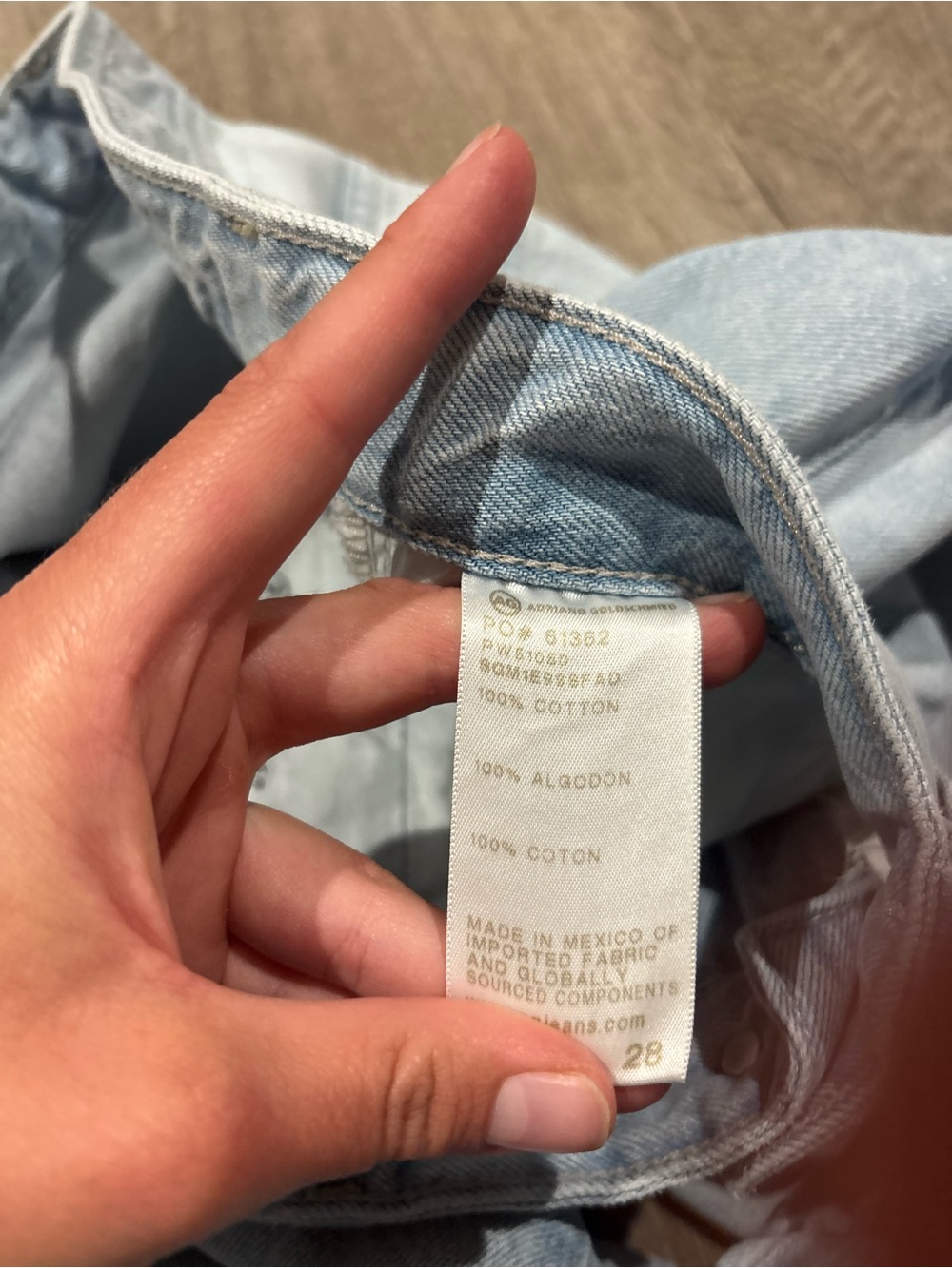 AG Anthropologie Adria Low Rise Wide Leg Jeans Light Wash Size 6 28 - Picture 9 of 9